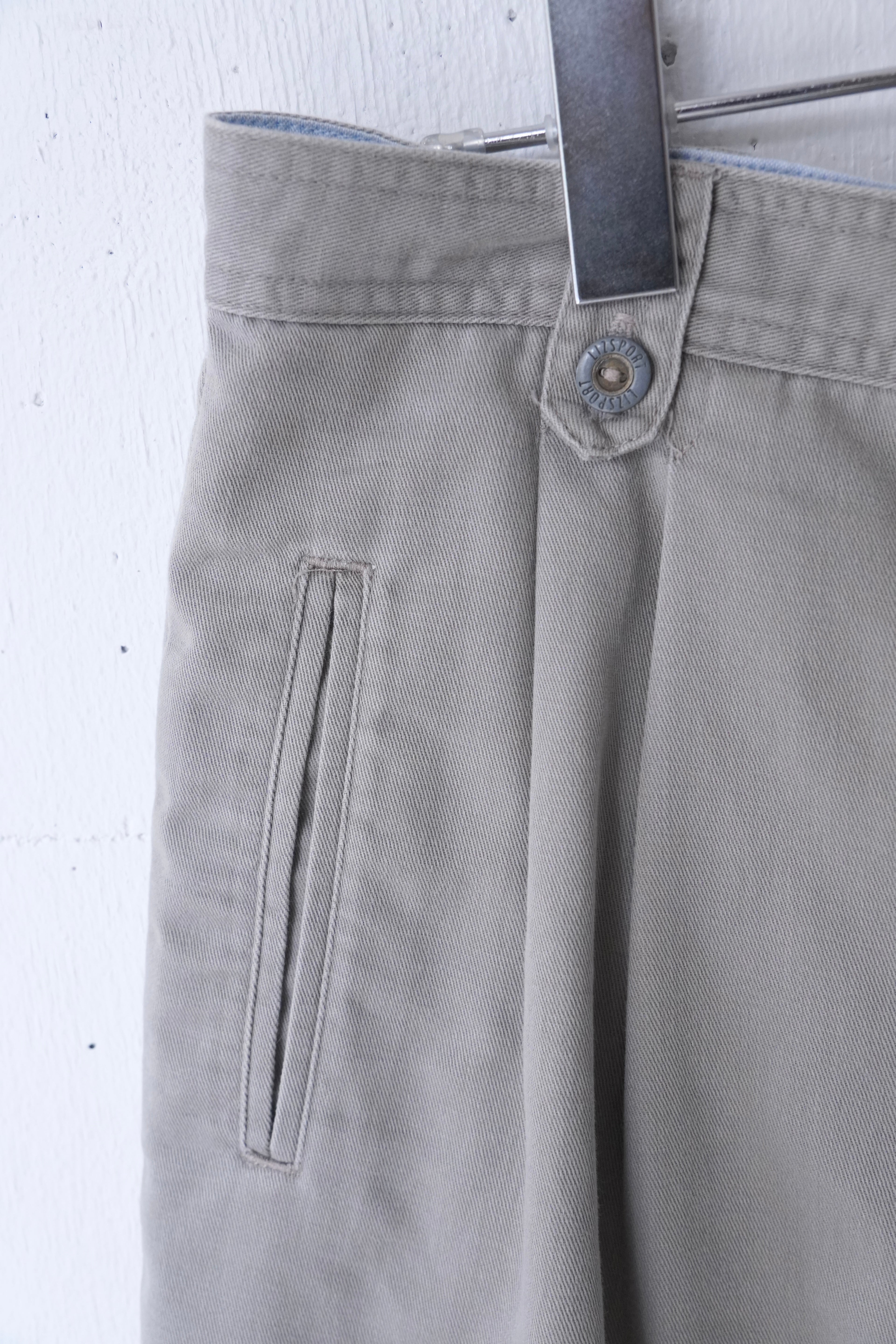 cotton tuck short pants