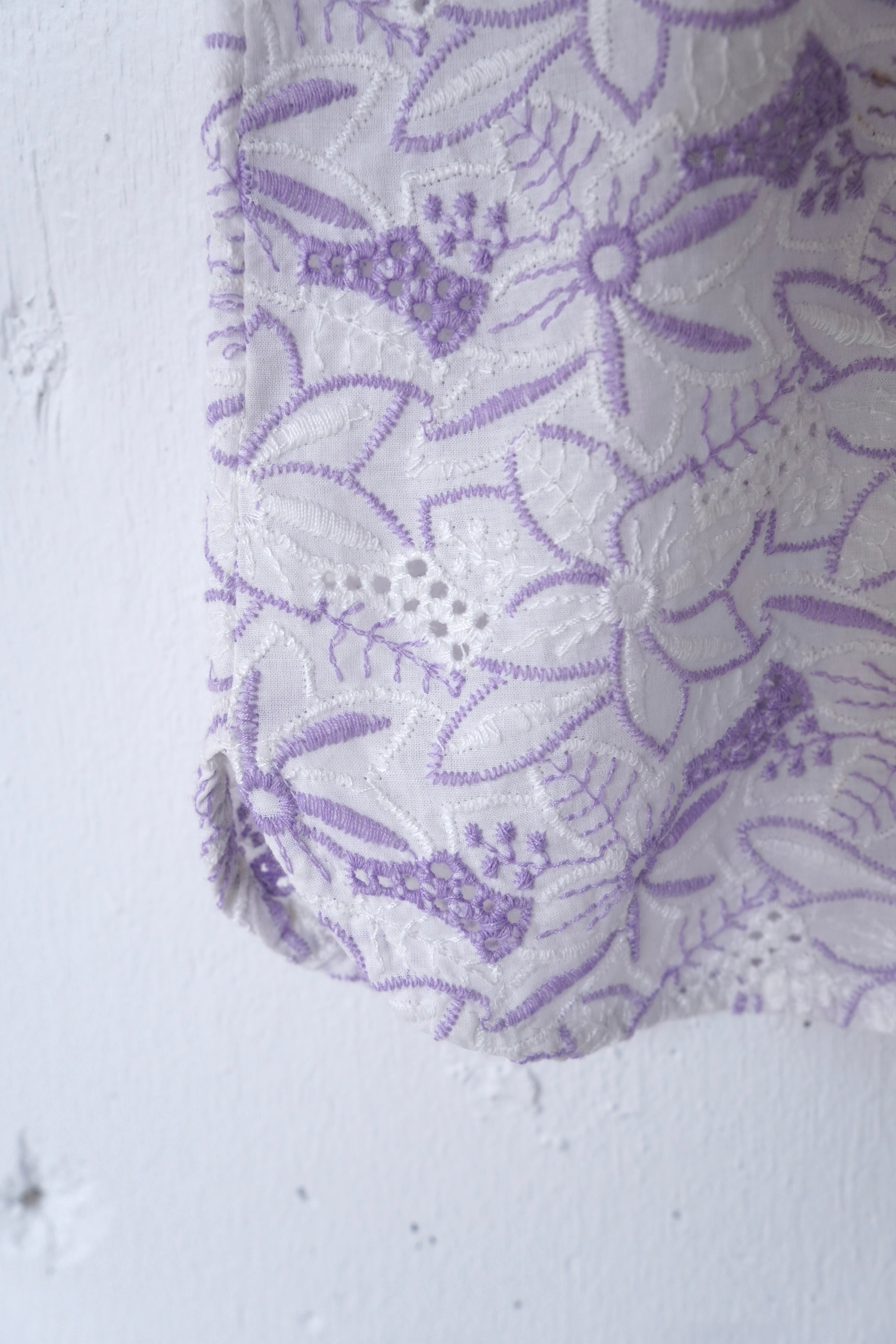 volume sleeve lace shirts