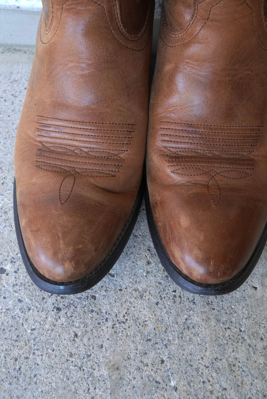 brown leather western boots