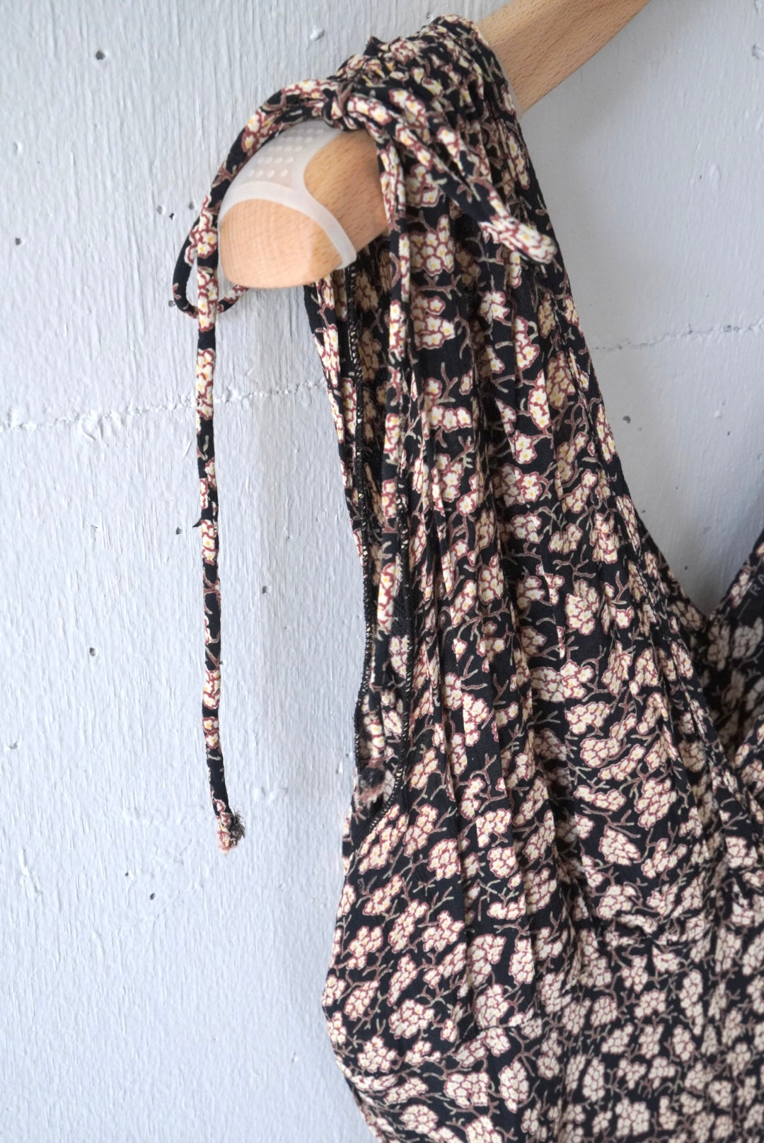 flower deep v neck onepiece