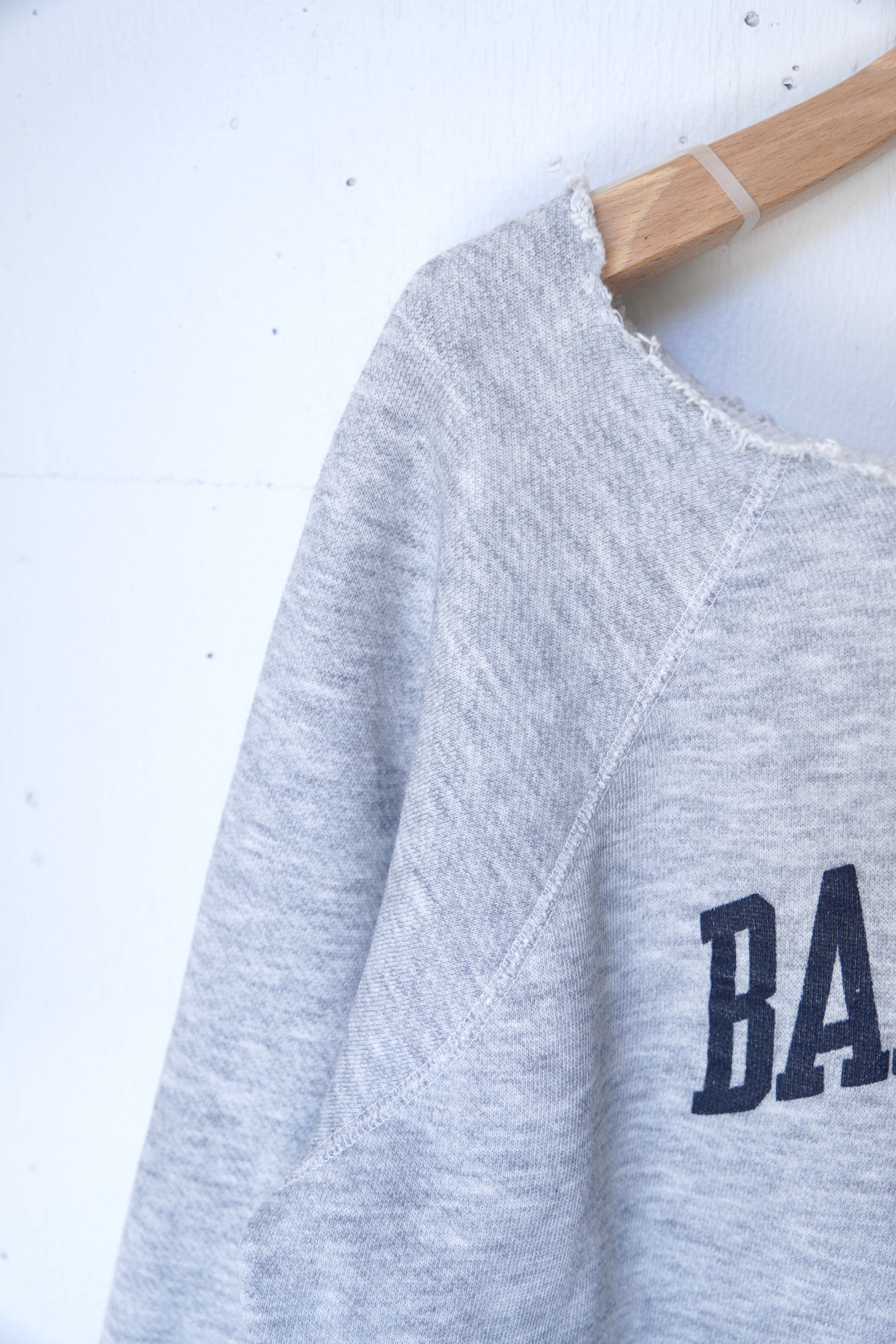 cut off design sweatshirt