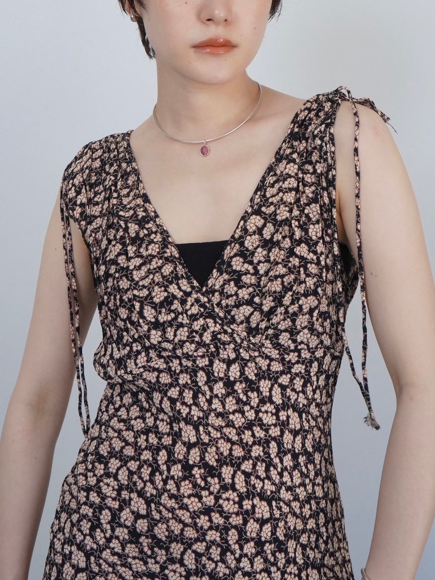 flower deep v neck onepiece