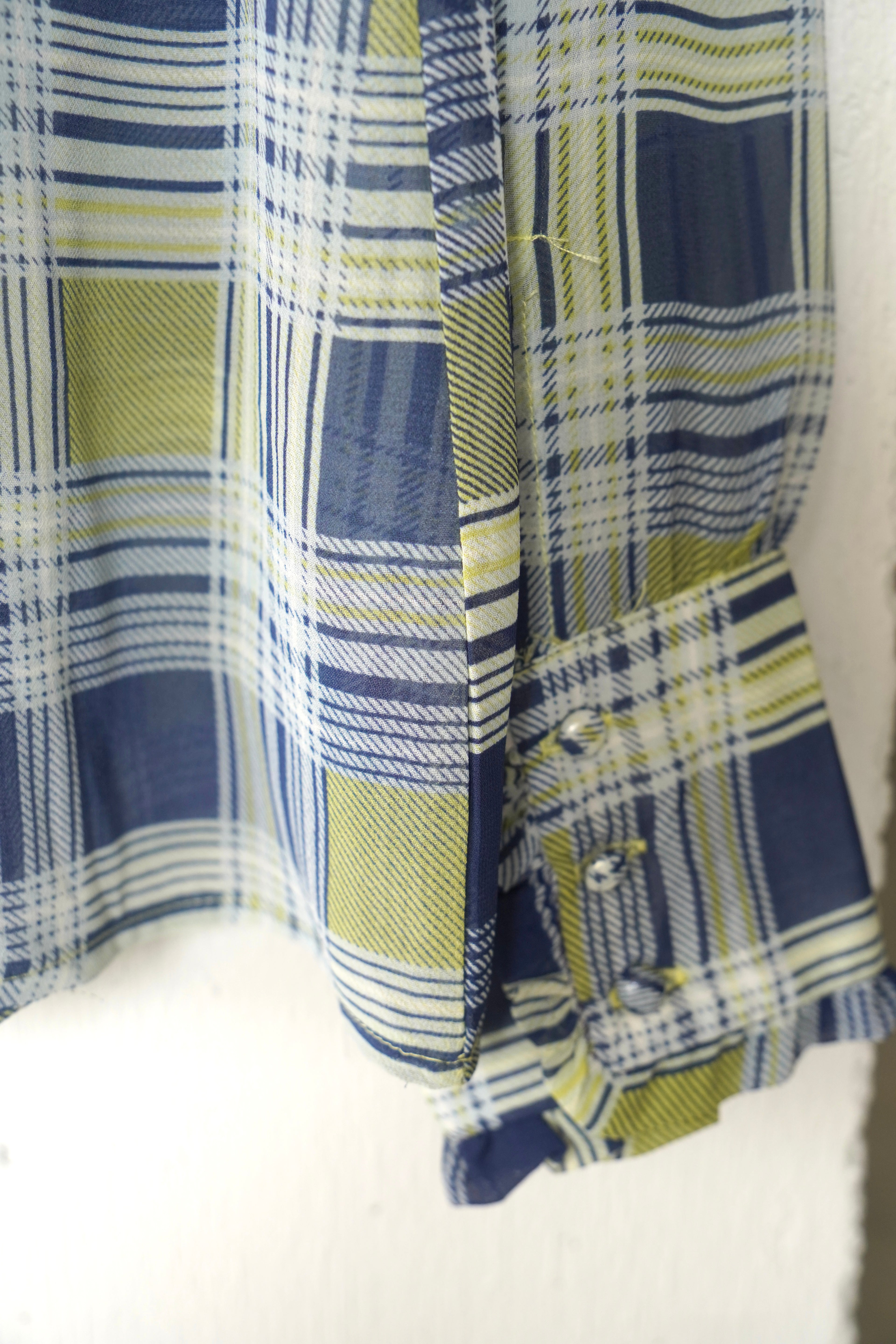 check sheer tie blouse