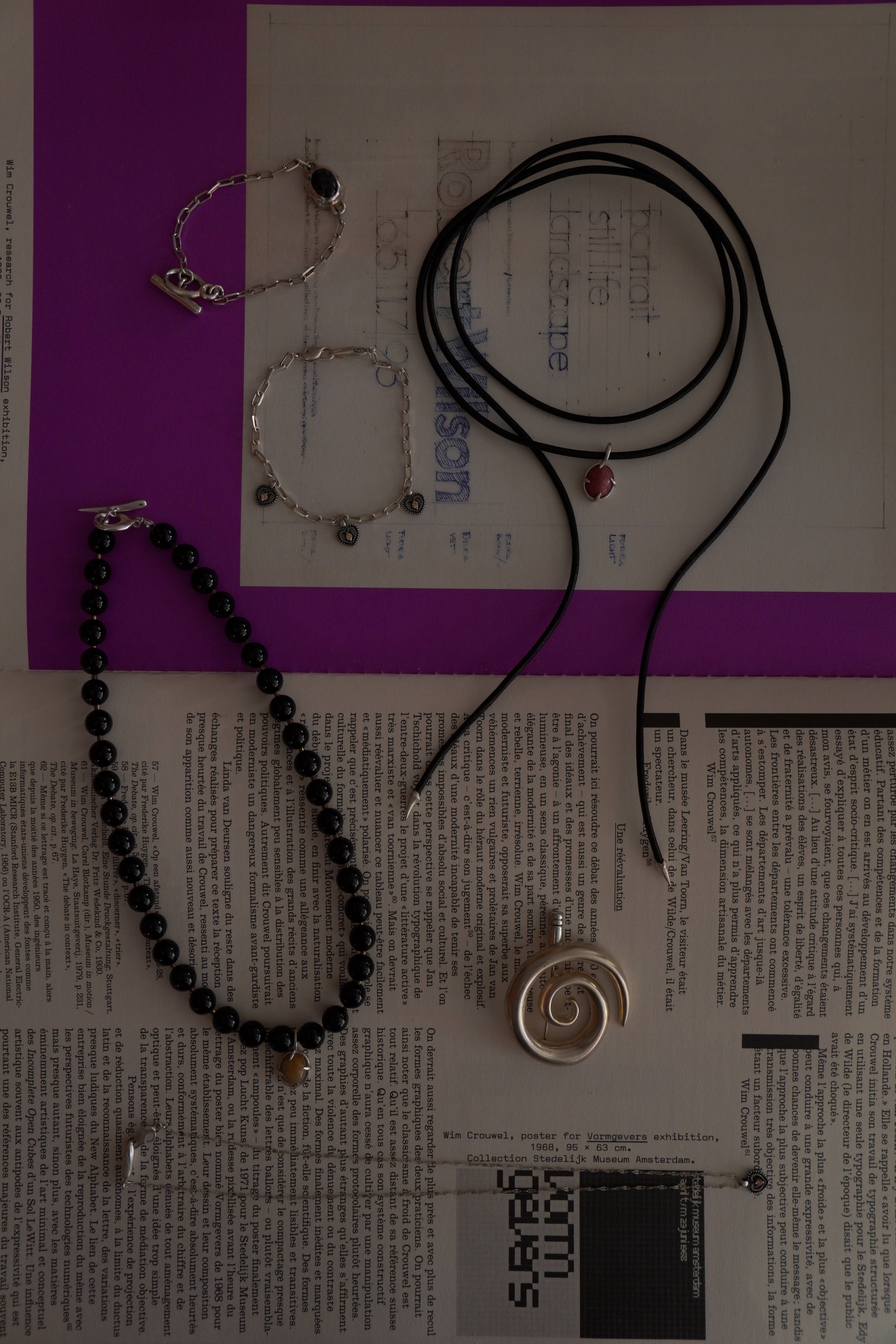 Hesitation "Onyx" necklace