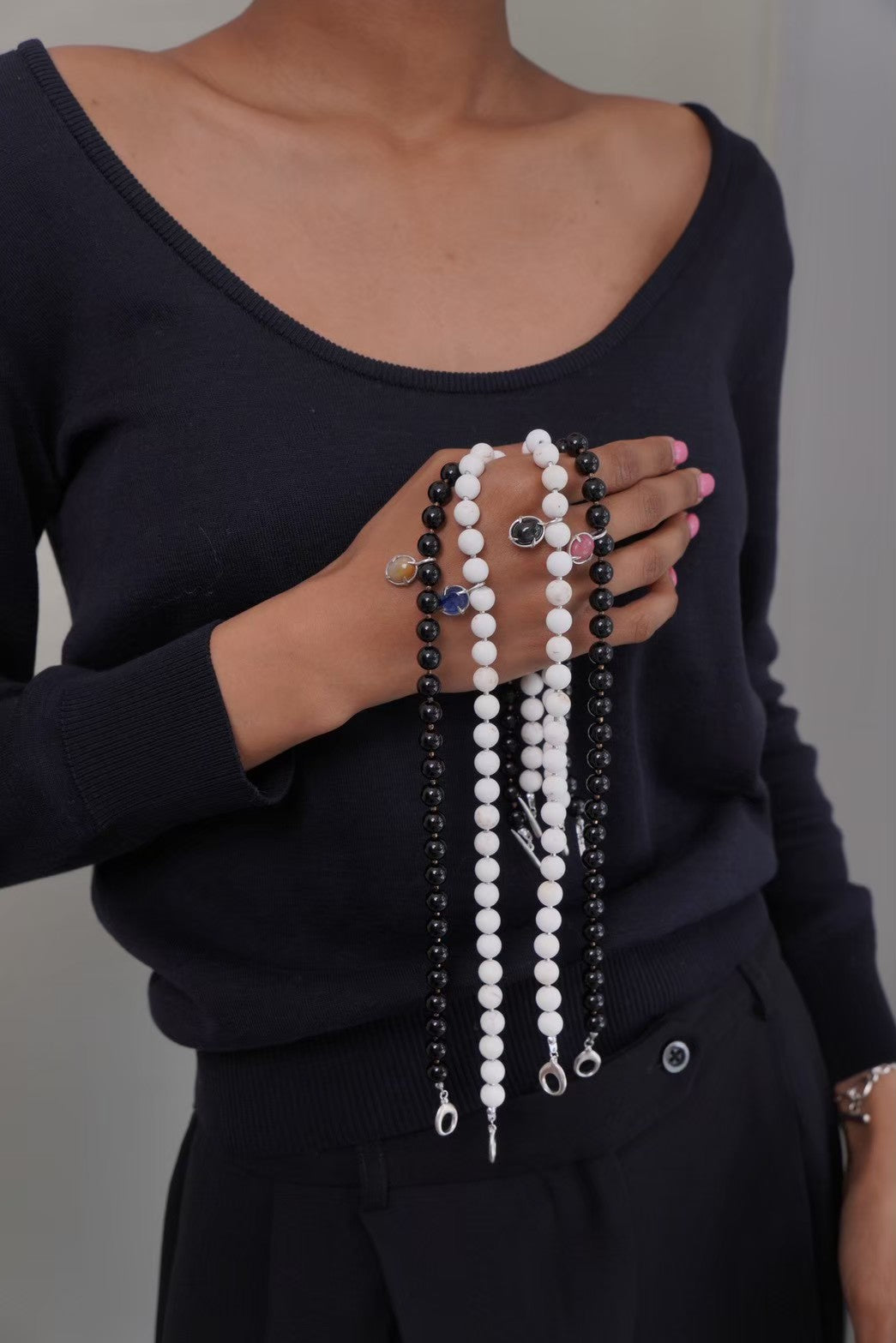 Hesitation "Onyx" necklace