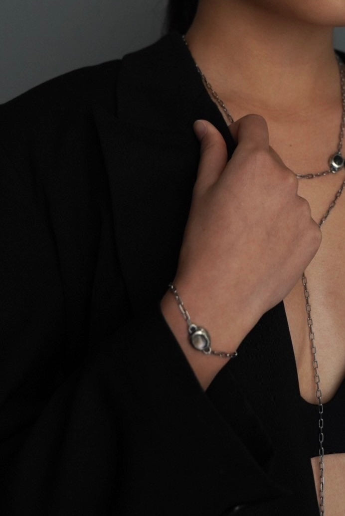 STONE CHAIN BRACELET
