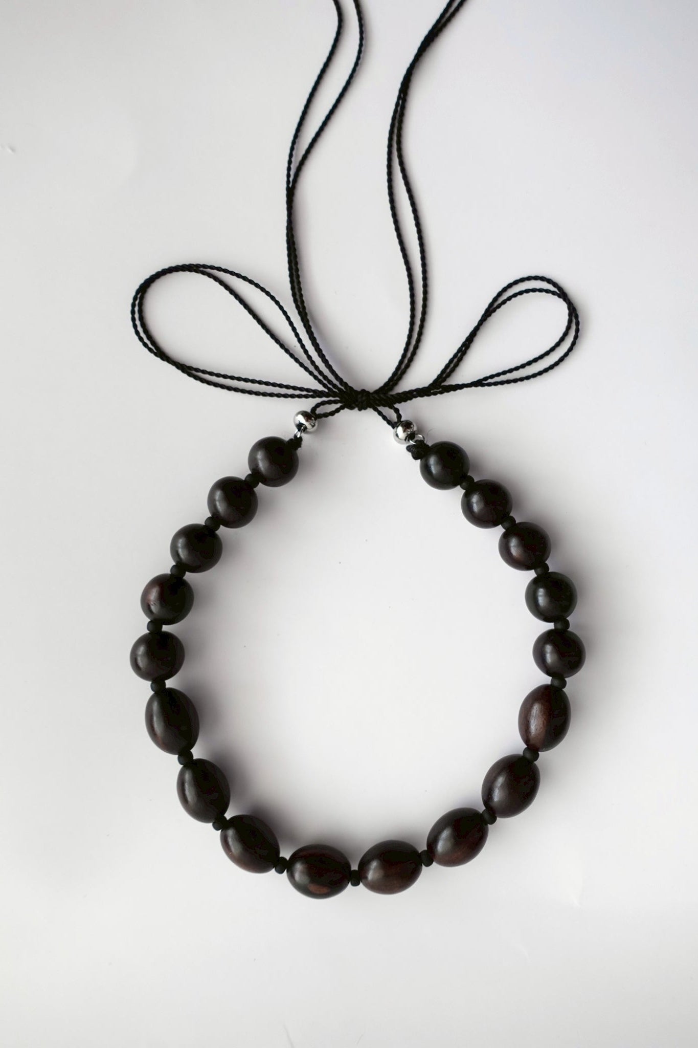 EBONY AND SILKCORD NECKLACE