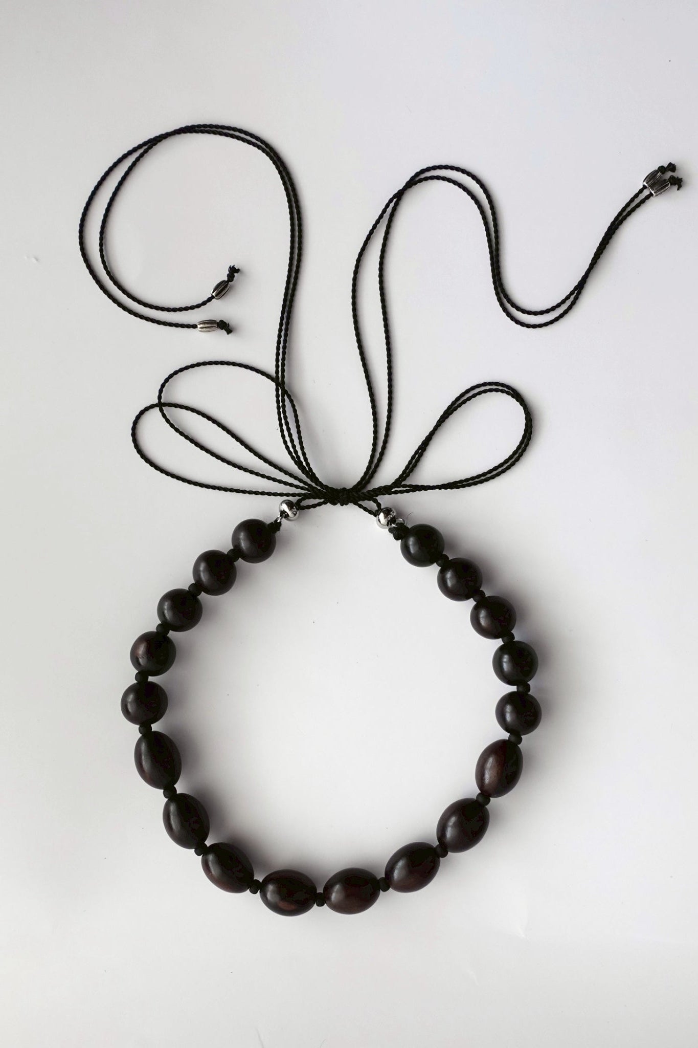 EBONY AND SILKCORD NECKLACE
